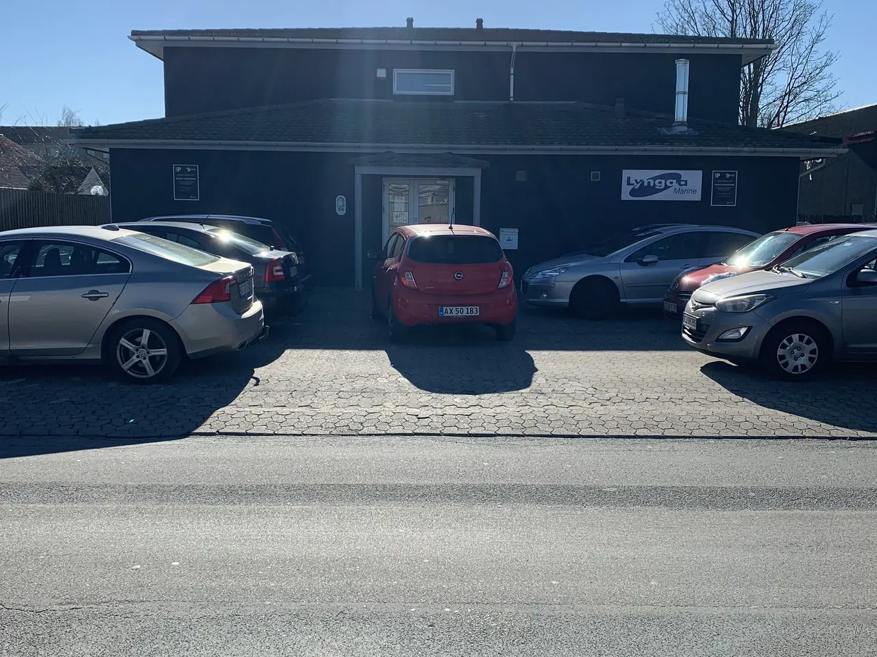 Billede 2 - Super beliggenhed ud til Paltholmvej. Nabo til JEM & FIX