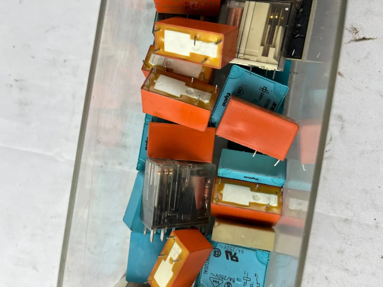 Billede 13 - relæ parti Schrack Siemens Finder Tyco 24V Control