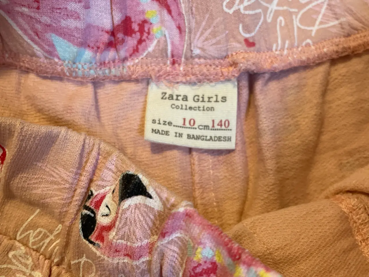 Billede 2 - To shorts med flamingoer på