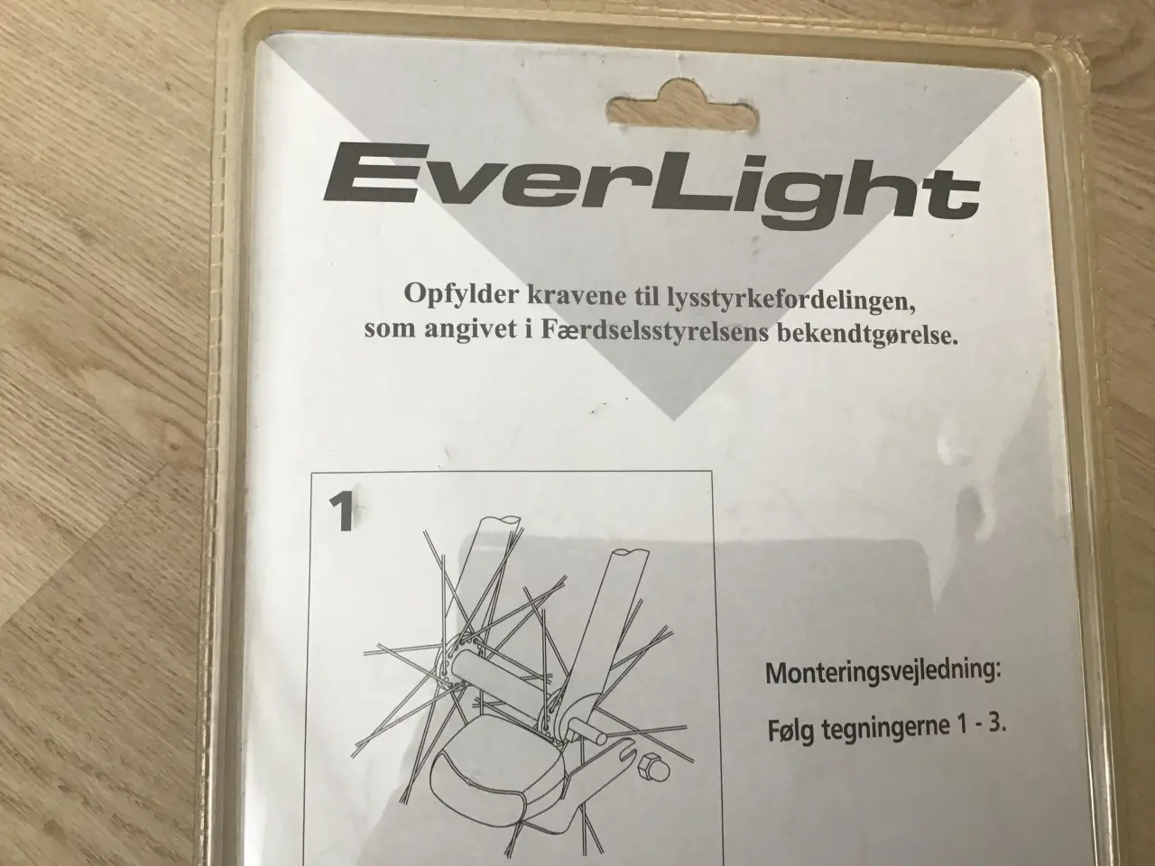 Billede 4 - Cykellygter for og baglygte EverLight ..Solgt……