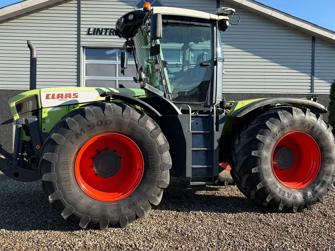 Billede 1 - CLAAS XERION 3800 Med frontlift