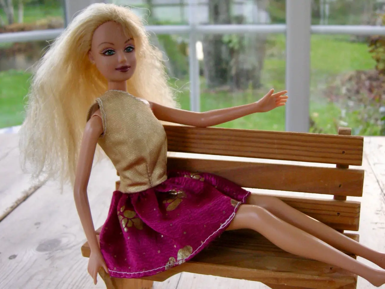 Billede 8 - MATTEL BARBIESKAB OG KARRUSEL - BARBIEDUKKER