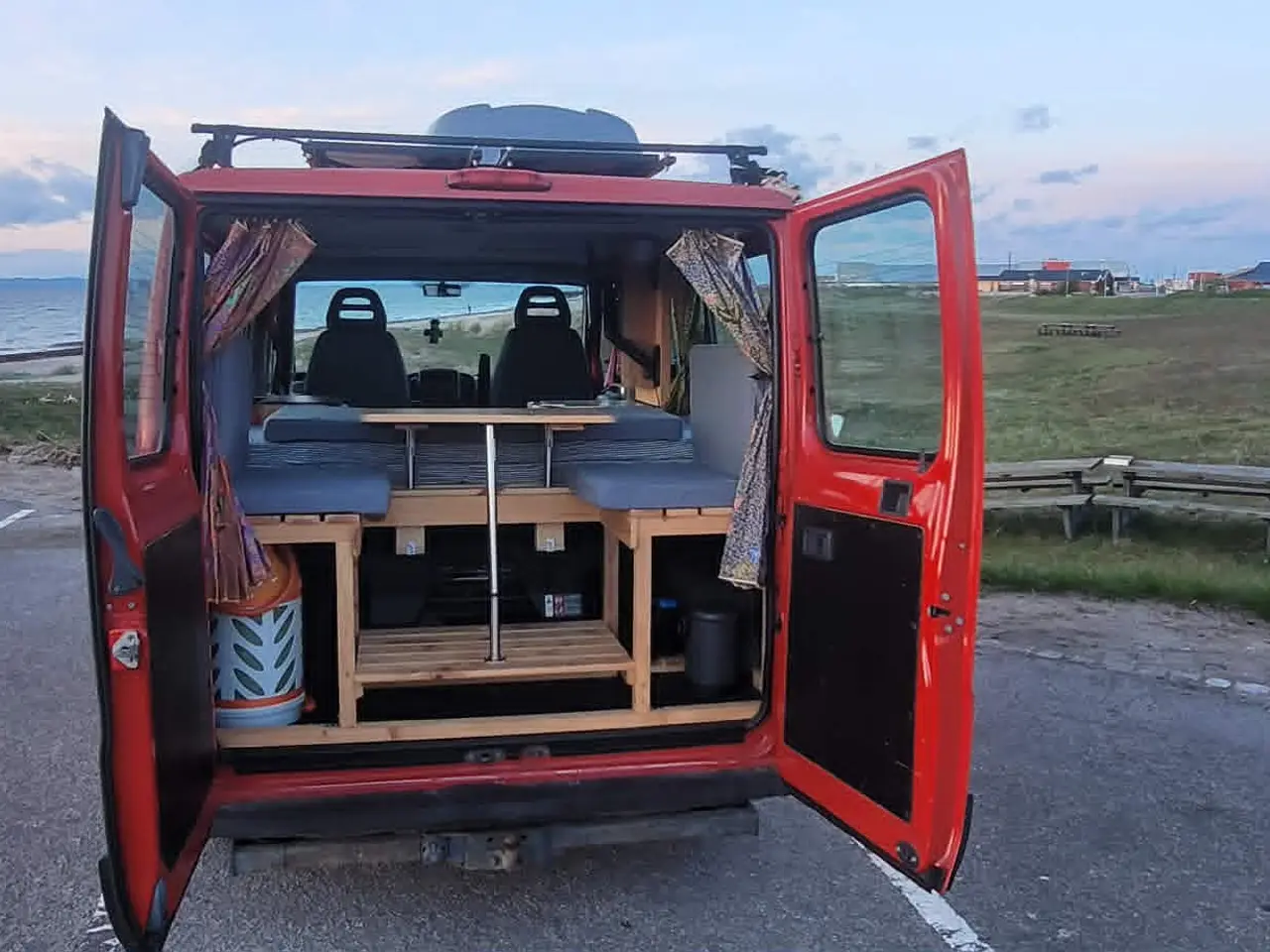Billede 3 - Nu skal vores dejlige Jumper videre på nye eventyr