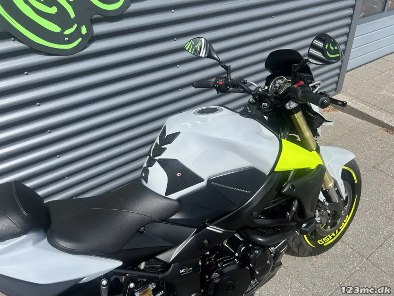 Billede 8 - Suzuki GSR 750 MC-SYD BYTTER GERNE