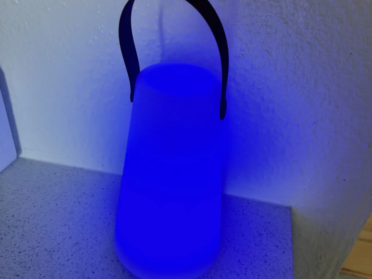 Billede 4 - LED lampe med farveskift