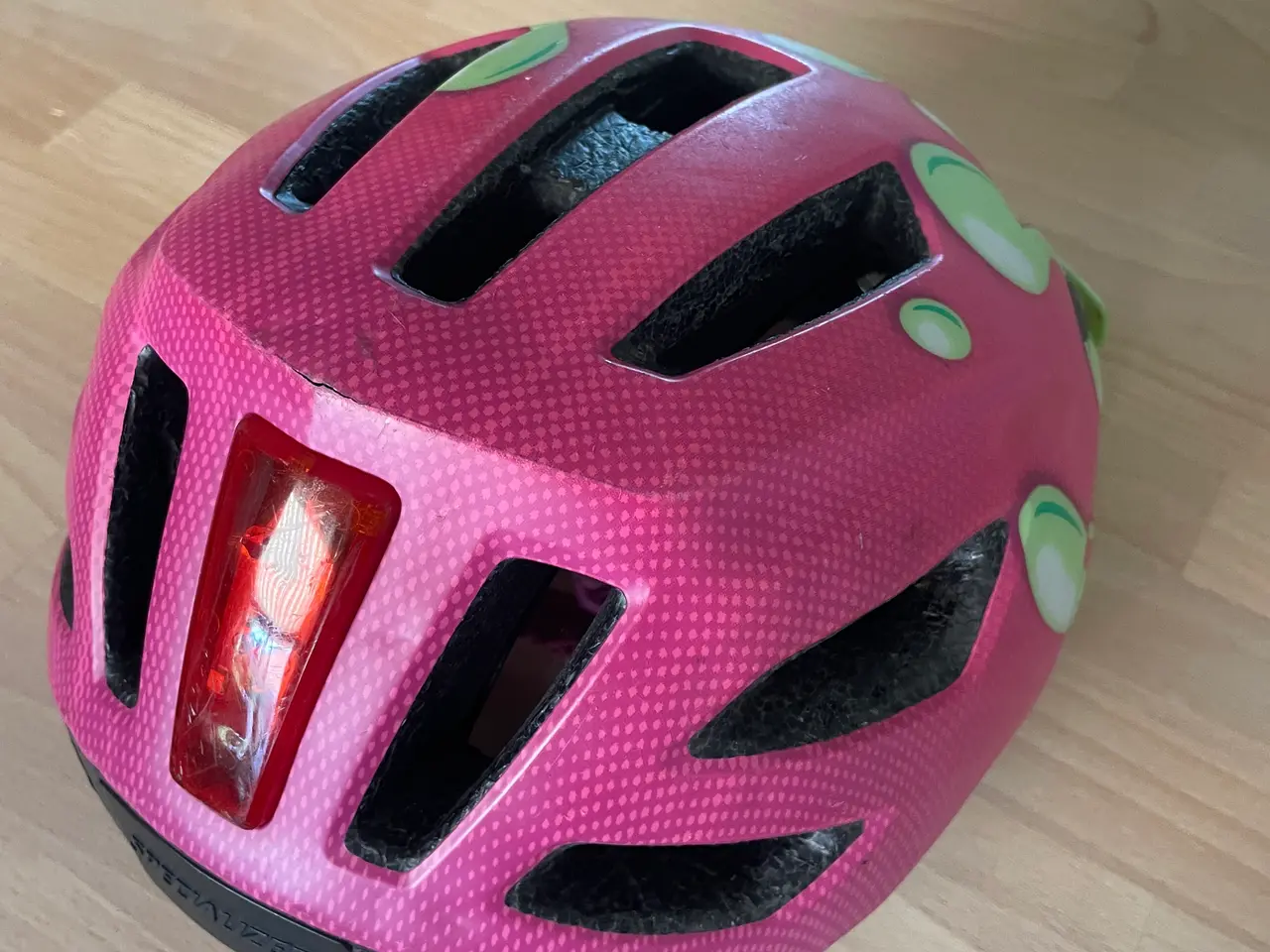 Billede 1 - Fin cykelhjelm med lys