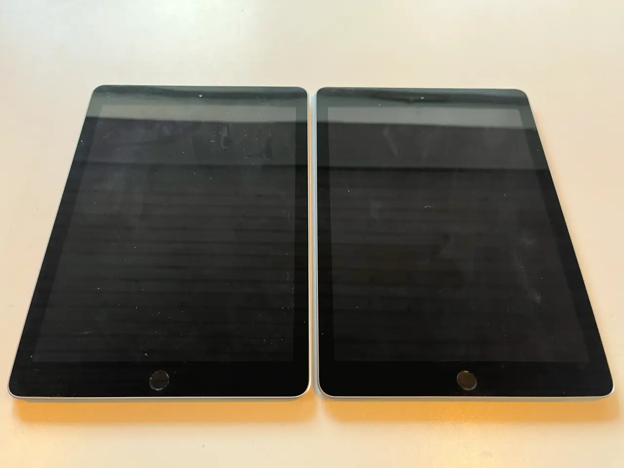 Billede 1 - 2 x iPad 6 4G / WiFi 