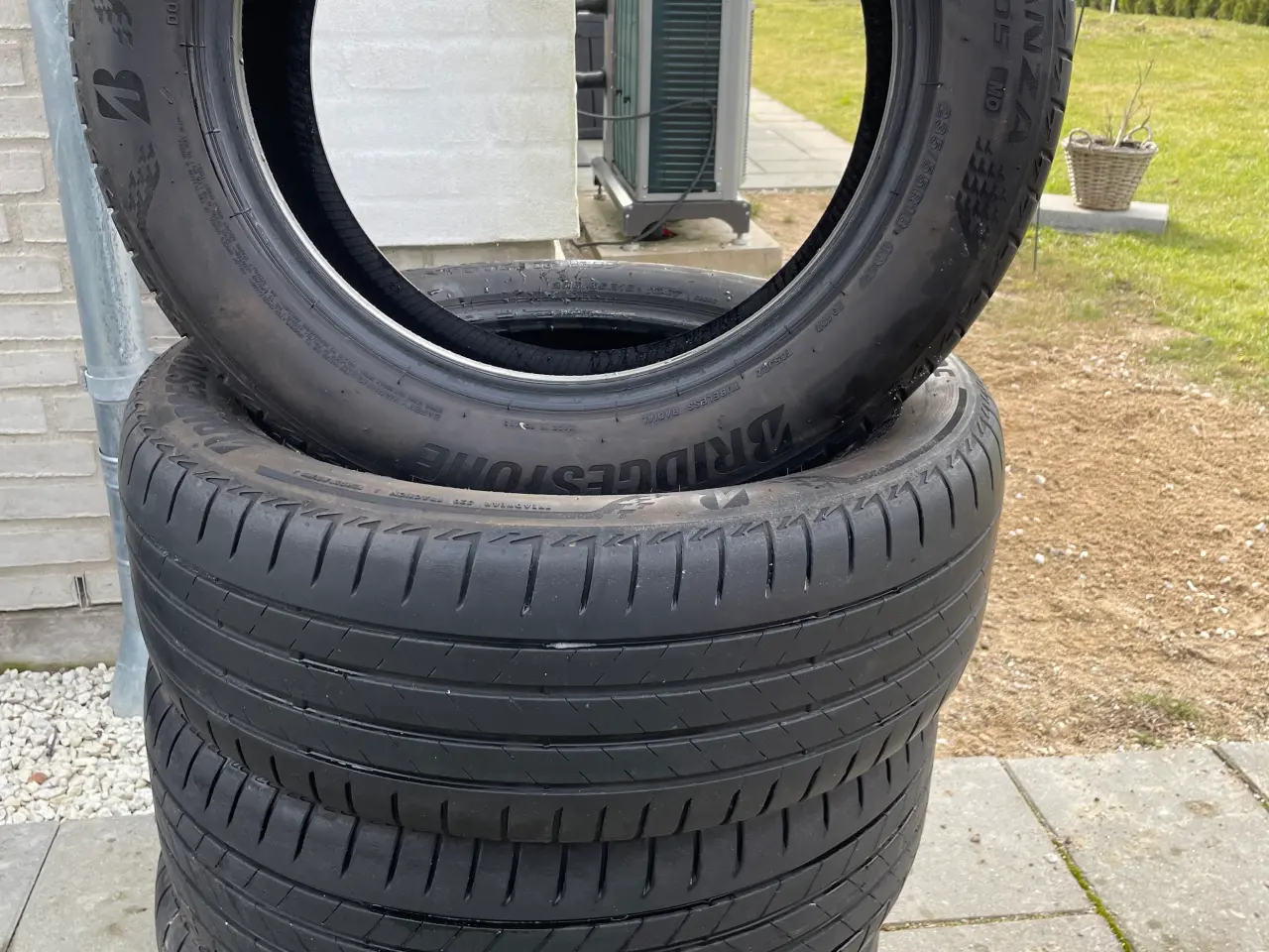 Billede 2 - 4 stk Bridgestone Turanza T005 – 235/55 R18