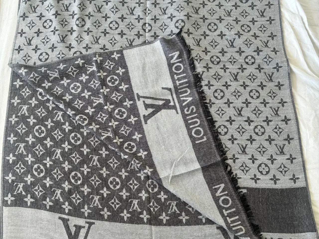 Billede 5 - Louis Vuitton tørklæde