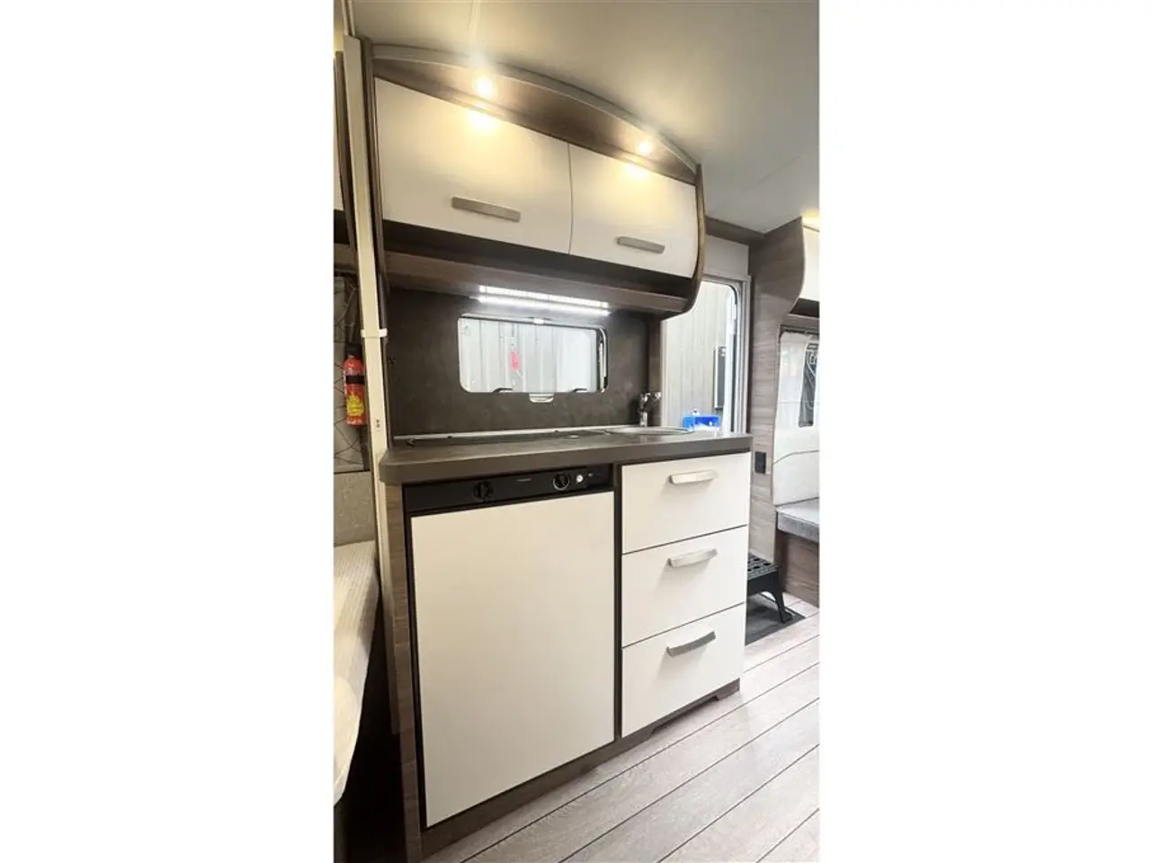 Billede 13 - 2021 - Knaus Sport 500 EU Silver Selection Enkeltsenge-Lamel-Gulvtemp.-Mover-Telt