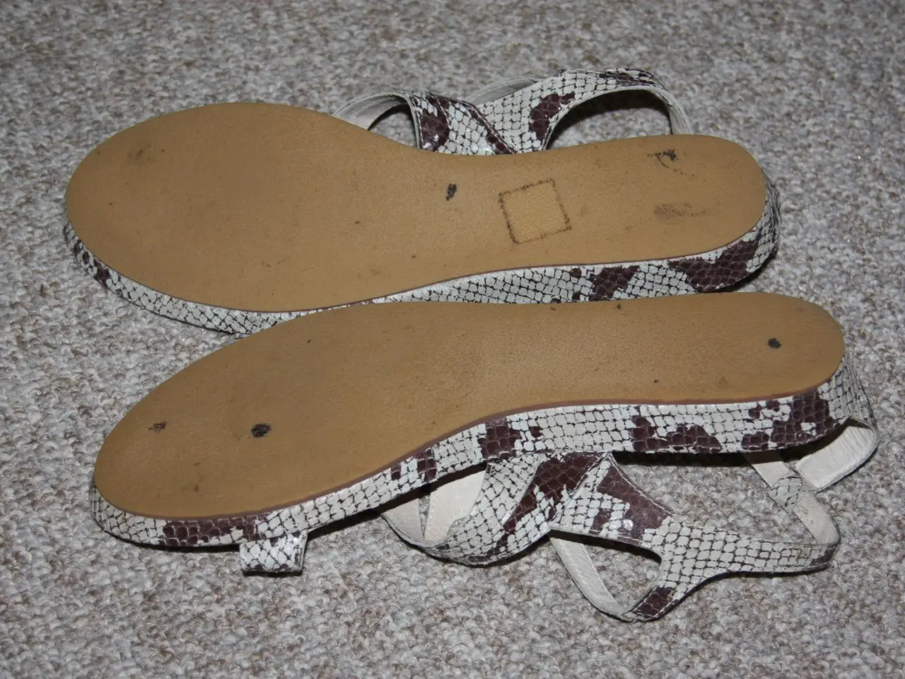 Billede 2 - Sandaler, str. 38,5, LBDK, ægte skind brugt 1 gang