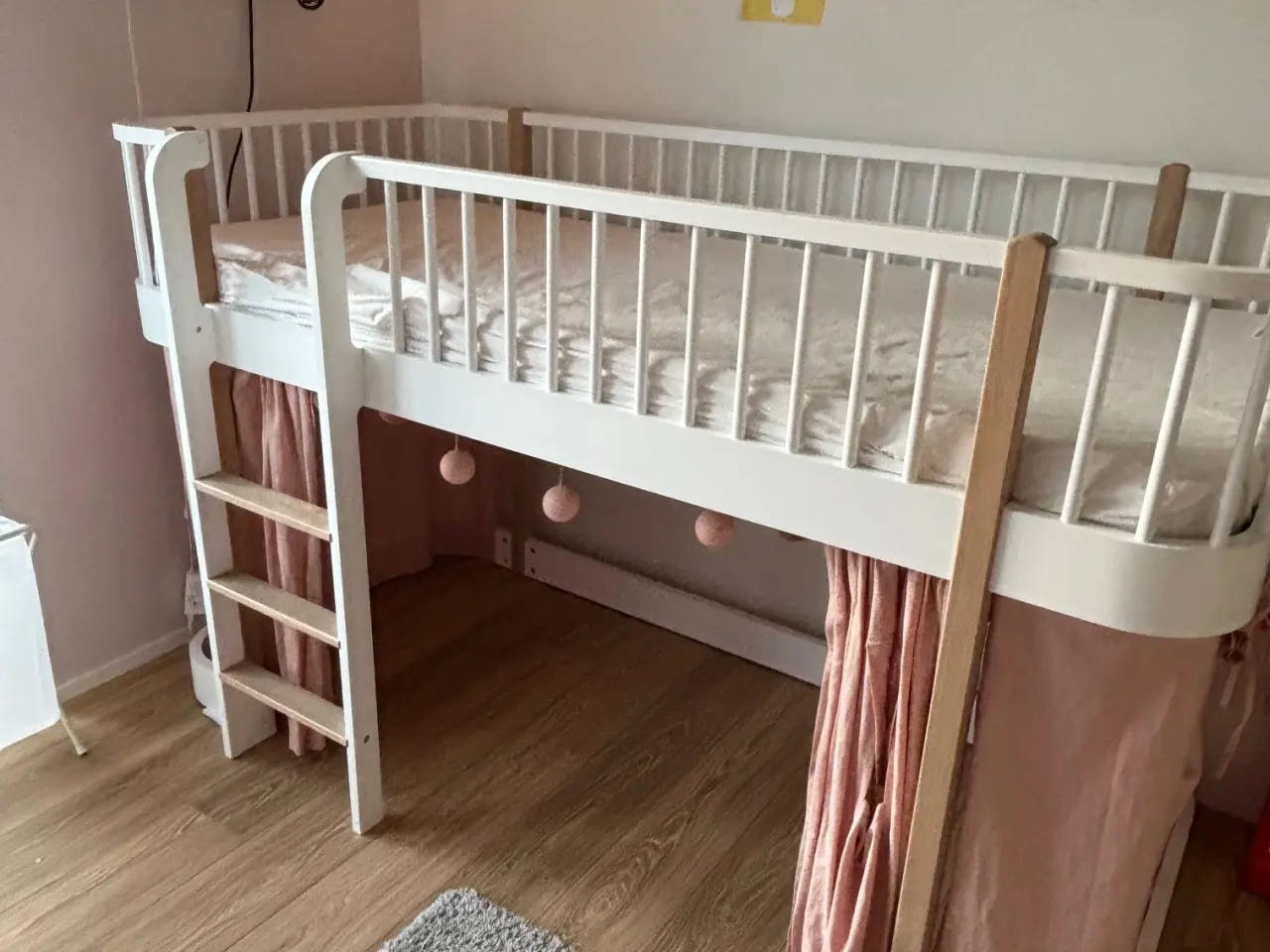 Billede 1 - Oliver Furniture - Wood - Halvhøj seng - Kvalitet