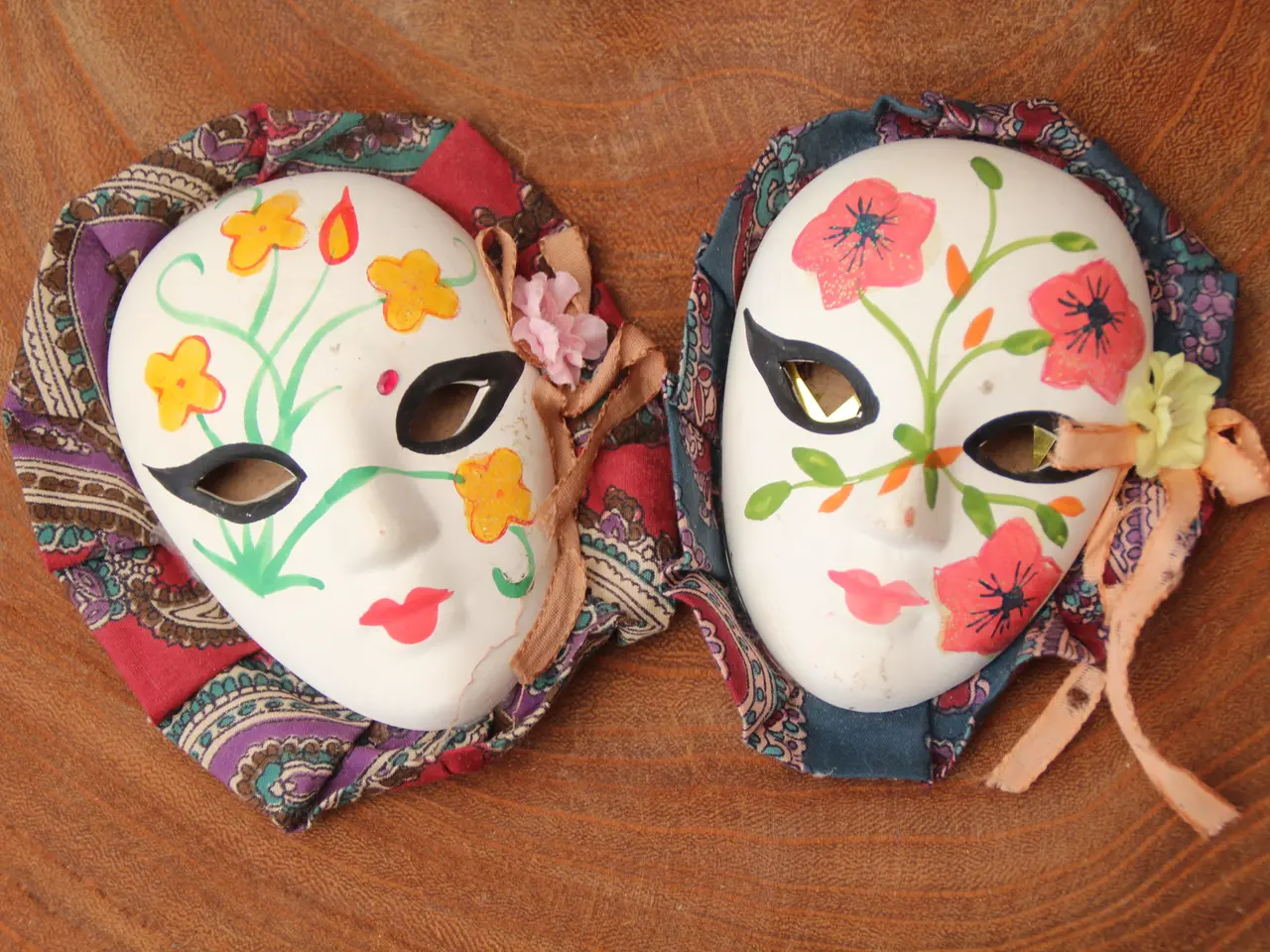 Billede 1 - Håndmalede miniature masker