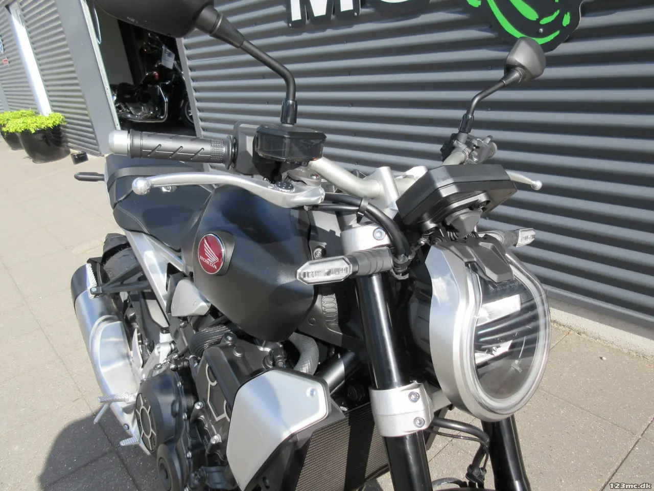 Billede 12 - Honda CB 1000 R MC-SYD BYTTER GERNE 5 ÅRS FABRIKS GARANTI