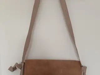 Stolbjerg Copenhagen skuldertaske I beige læder