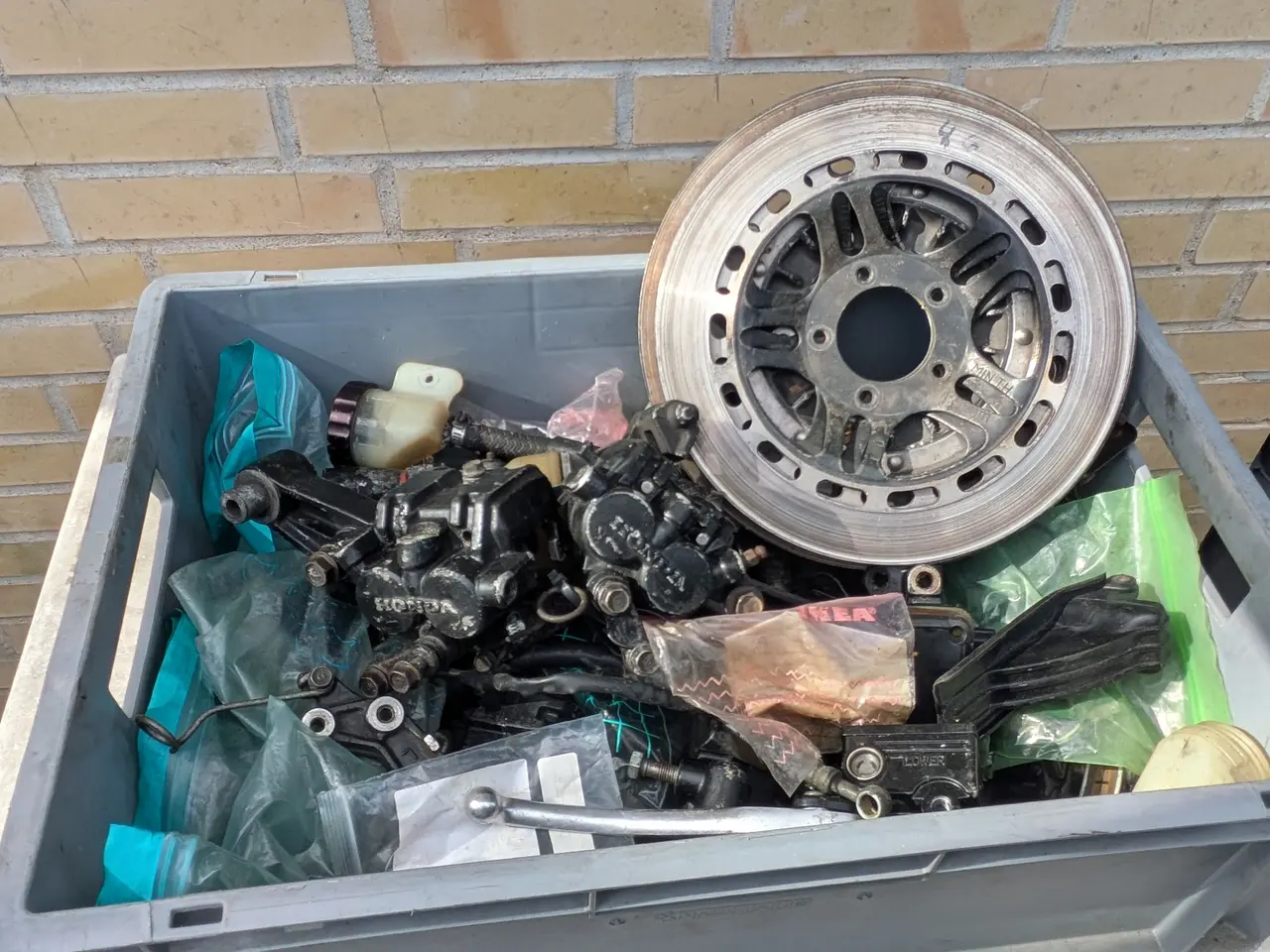 Billede 3 - Honda CB 900 F Boldor - mange pæne reservedele