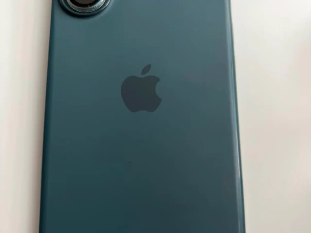 Billede 2 - iPhone 16 128 GB med to covers