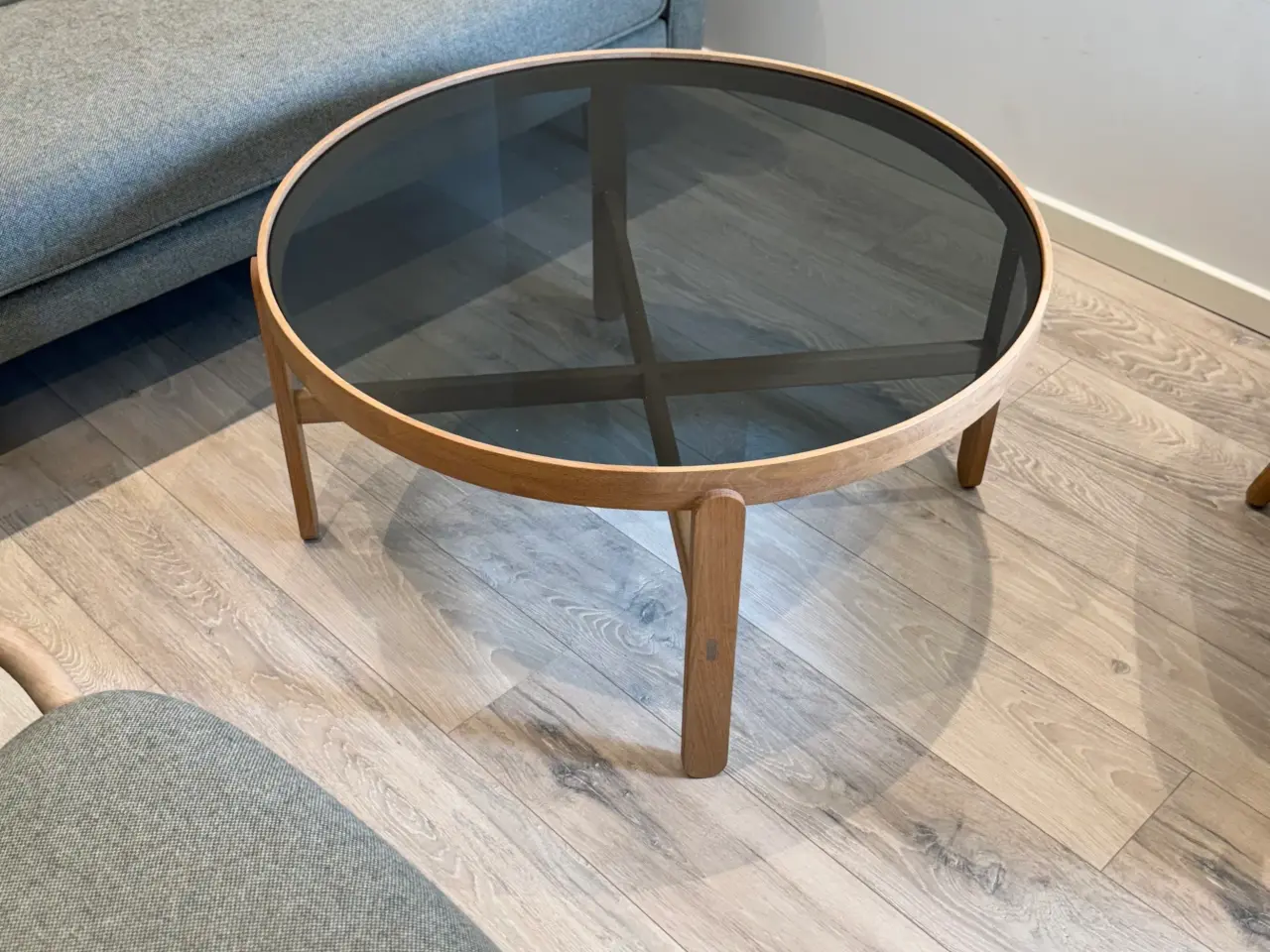 Billede 4 - sofa med sofabord samt 2 stole samt puf