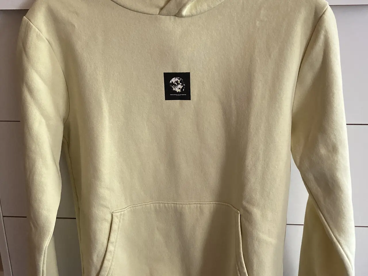 Billede 1 - LMTD Hættetrøje str. 158.  HM Shorts str. 158