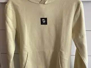 LMTD Hættetrøje str. 158. HM Shorts str. 158