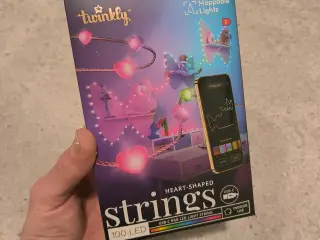 Twinkly - strings - hjerter