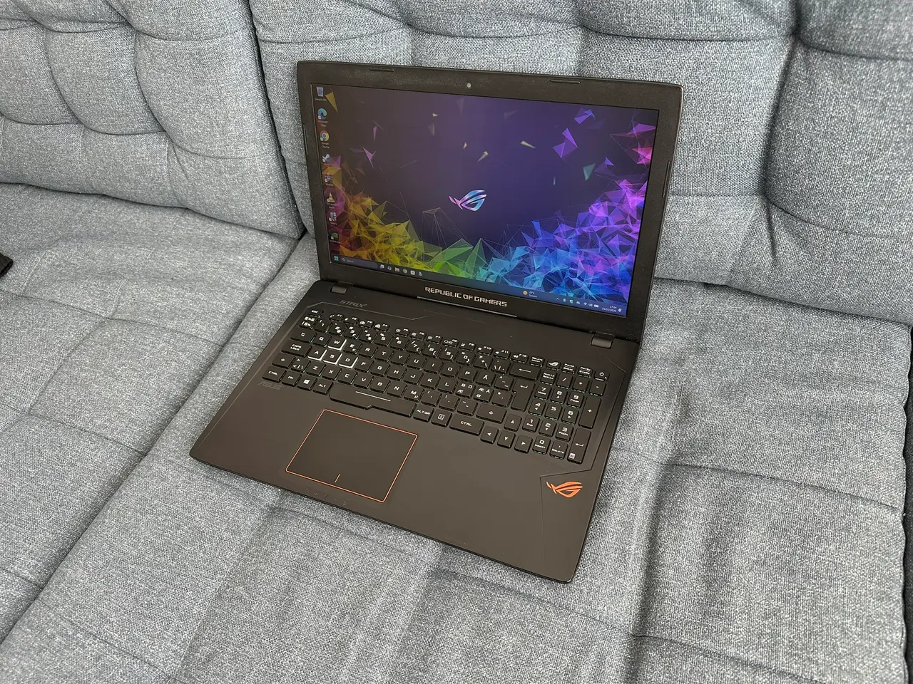 Billede 3 - ASUS ROG GL553VD, i5-7300HQ, 2.50 GHz. GTX 1050