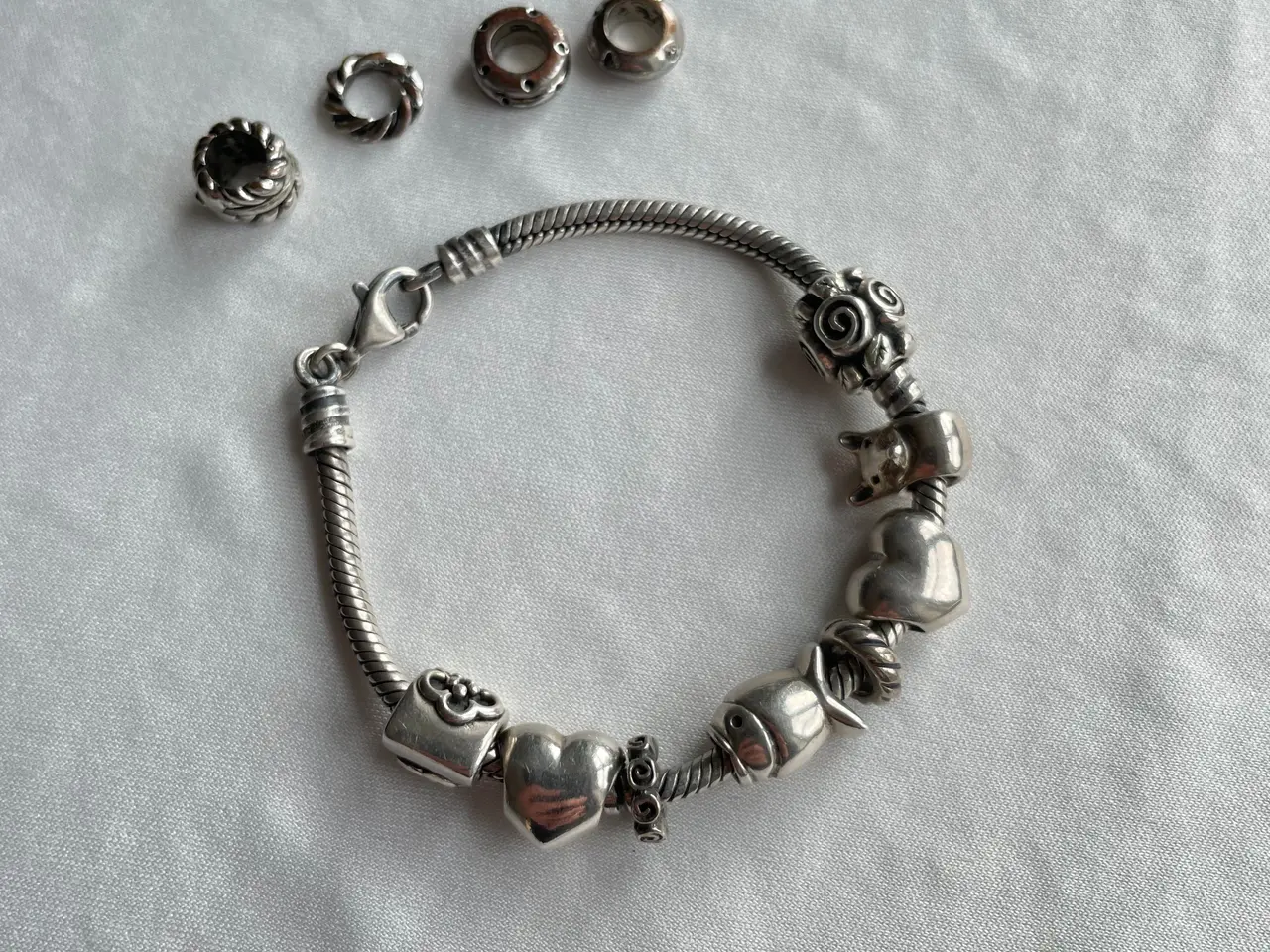 Billede 1 - Pandora charm armbånd i sølv