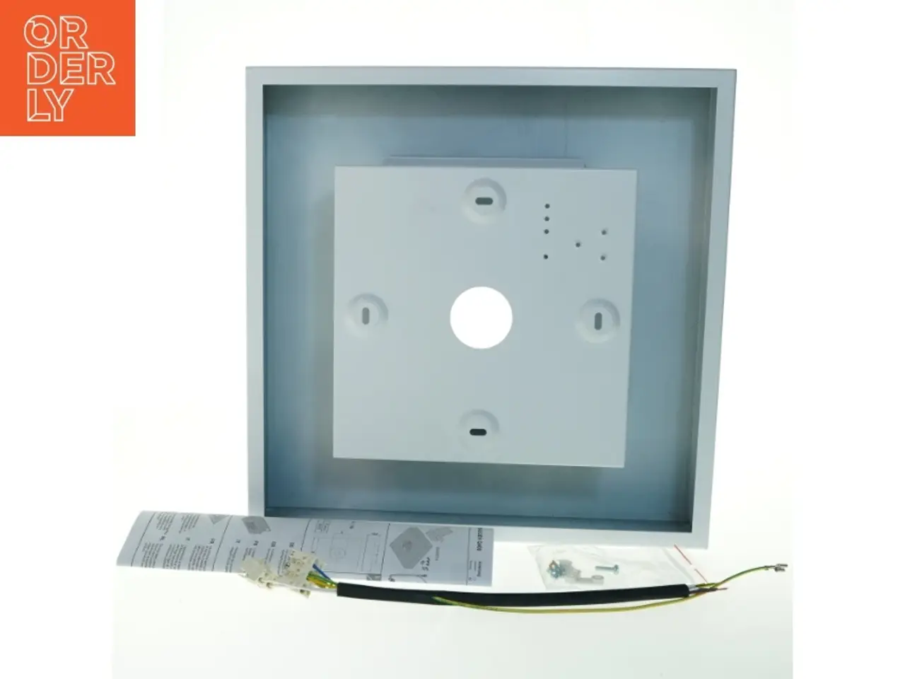 Billede 1 - Loftlampe kasse med installationsdele fra Zumtobel (str. 40x40x8 cm)