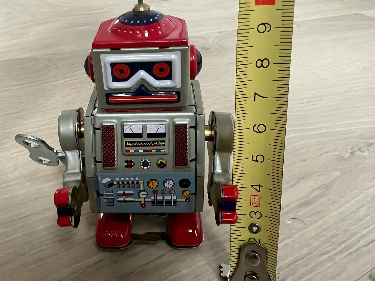 Billede 6 - Tin robot med optræk