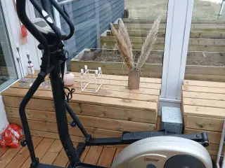 Crosstrainer.