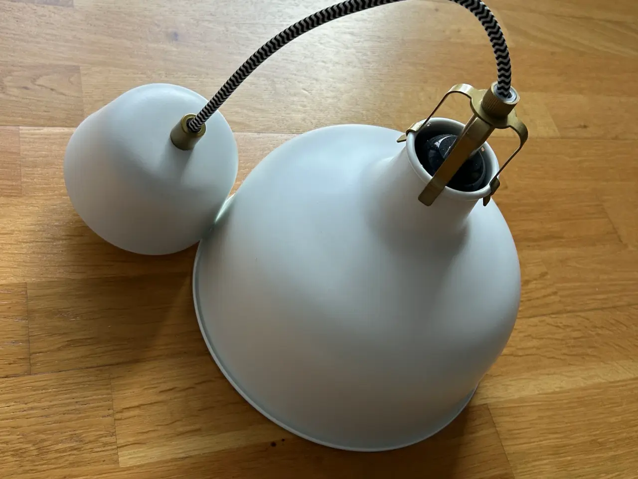 Billede 1 - Næsten ny loftslampe Ikea