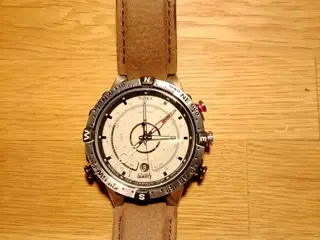 Timex Quartz Tide Temp Compass Læder 45 mm T2N721