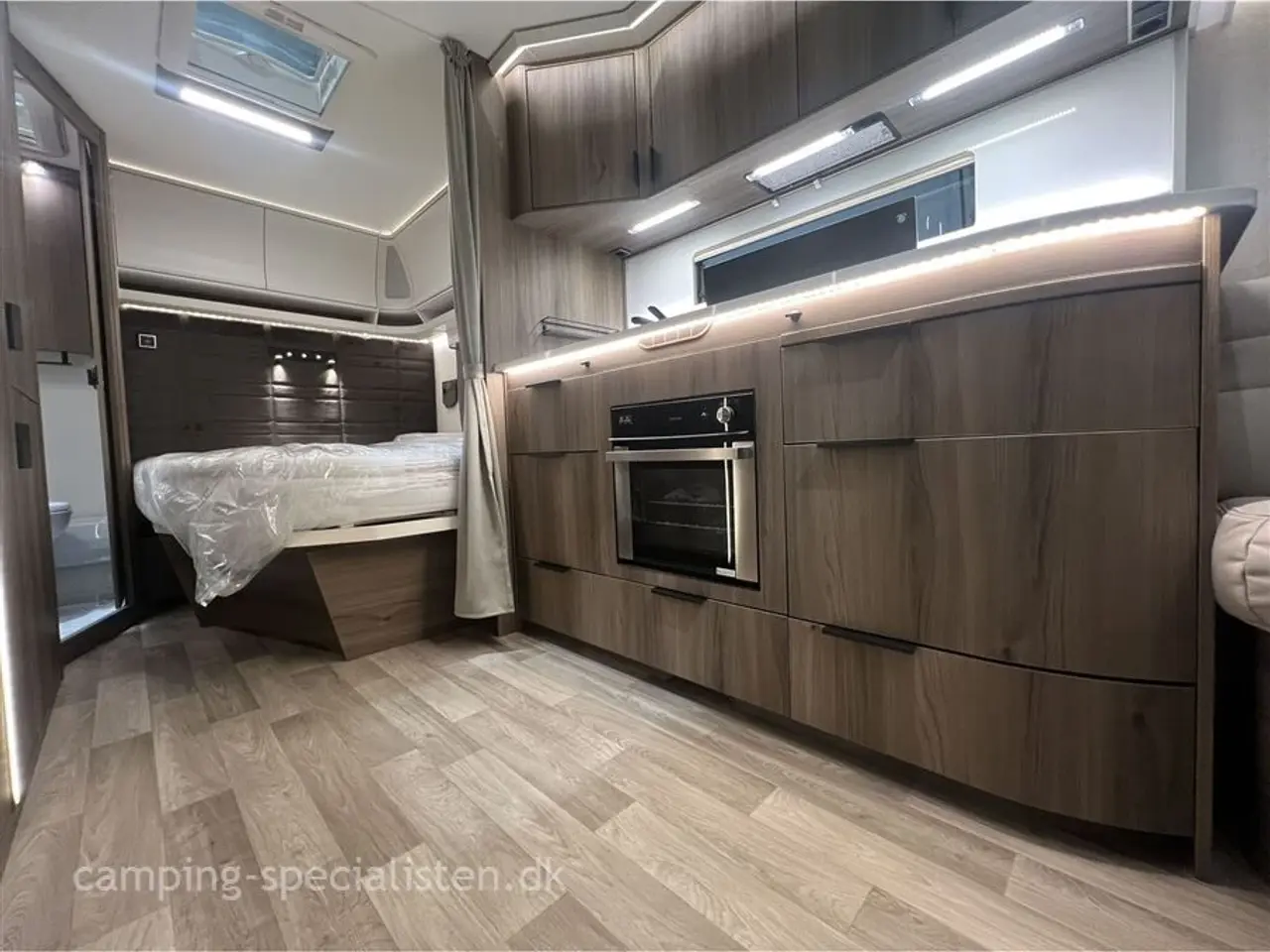 Billede 11 - 2026 - Kabe Smaragd 520 XL KS Premium Line   Kabe Smaragd 520 XL KS PREMIUM LINE 2026  Kan nu ses hos  hos Camping-Specialisten i Silkeborg