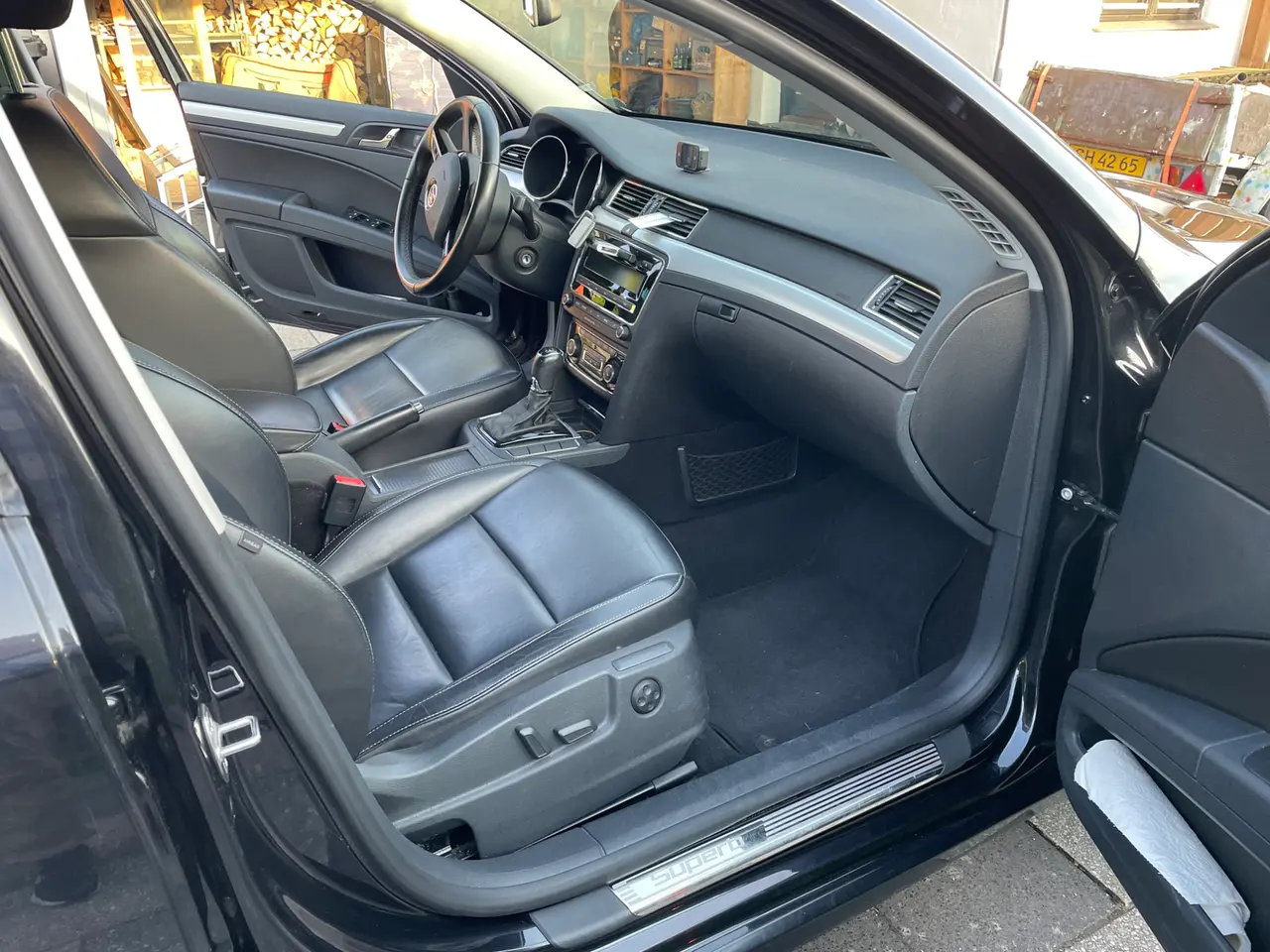 Billede 12 - Skoda Superb 2,0 TDi 140 Elegance Combi DSG