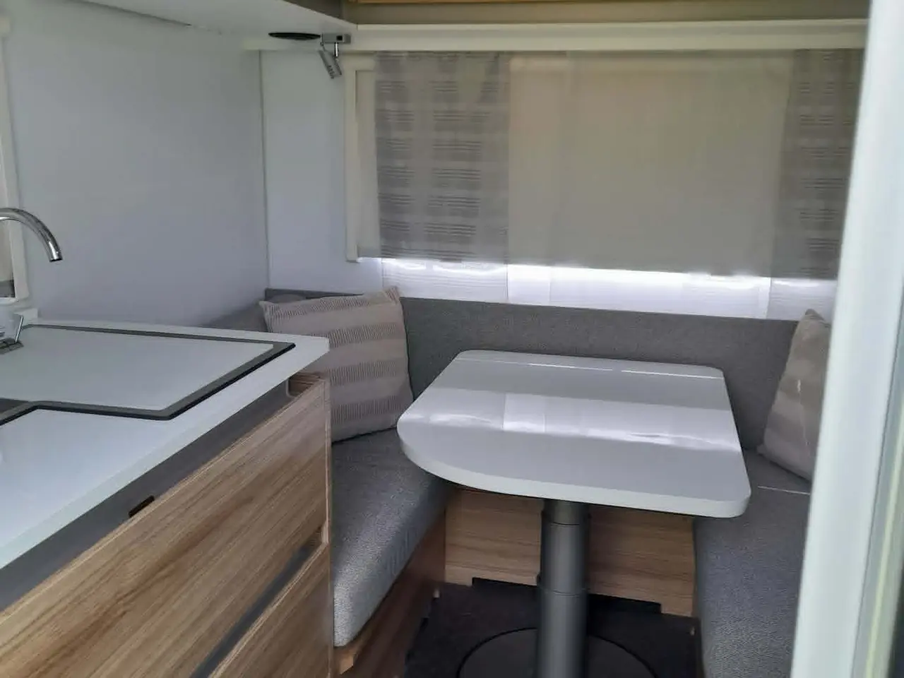 Billede 11 - Adria Altea 402 PH – 2018 – Yderst velholdt