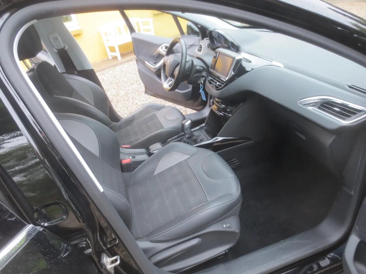 Billede 15 - Peugeot 2008 1.6 Blue HDi Årg 2017, Nysynet.
