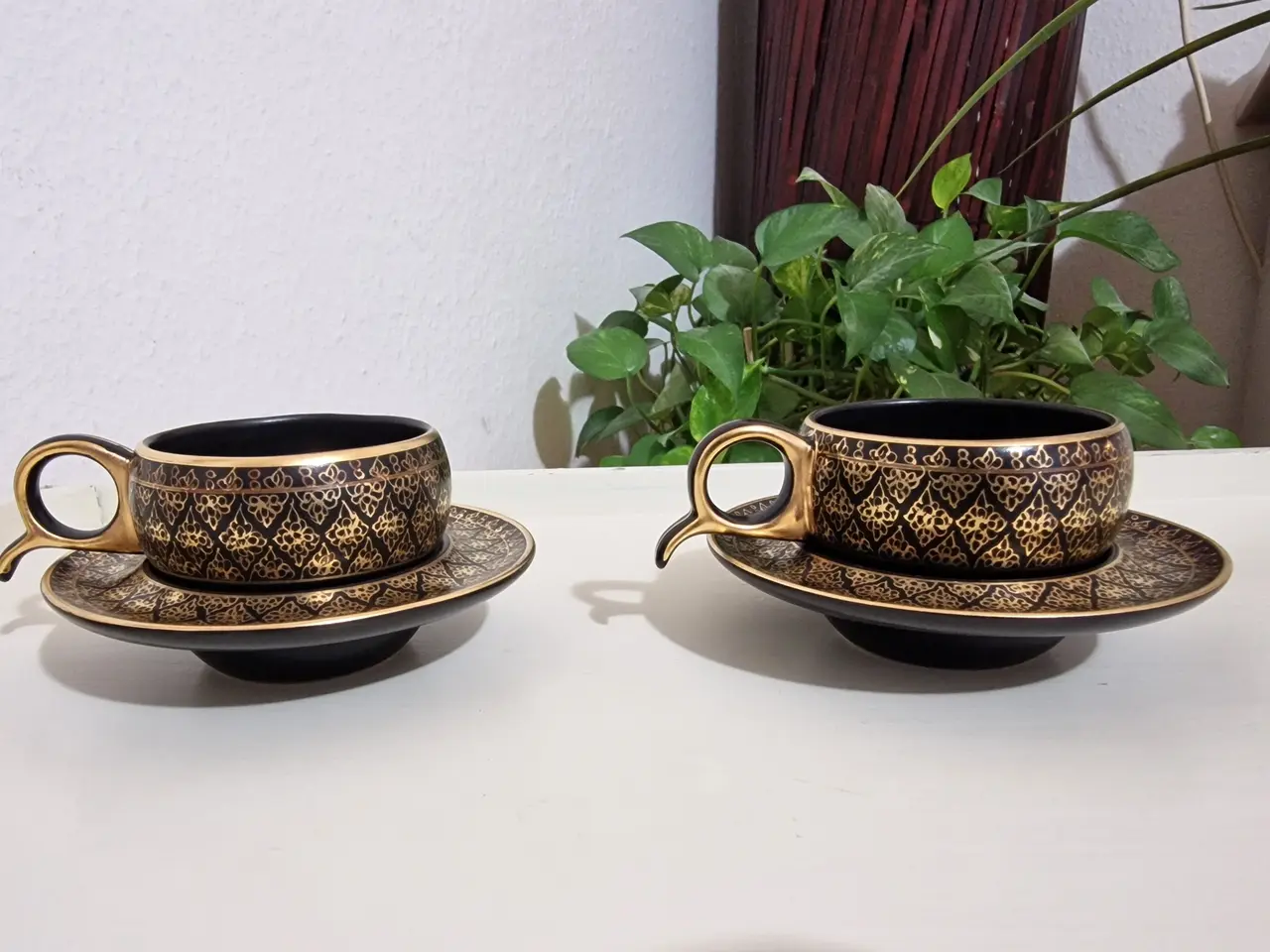Billede 2 - Et par Benjarong espresso-kopper og underkopper.