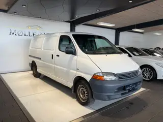Toyota HiAce 2,5 D-4D 88 Komfort lang