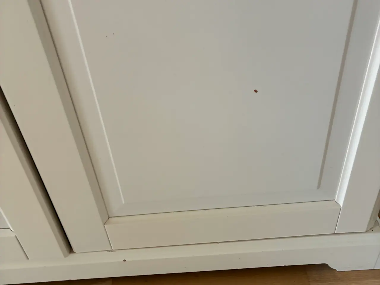 Billede 4 - Ikea Liatorp vitrineskab 