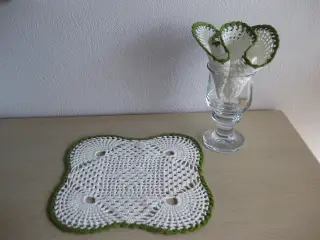 Elegante, hæklede mundservietter ;-)