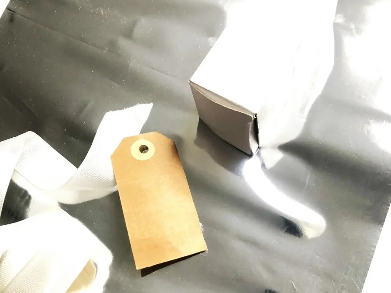 Billede 4 - SØLVBLANK FOLIE til fx candy wrap flet