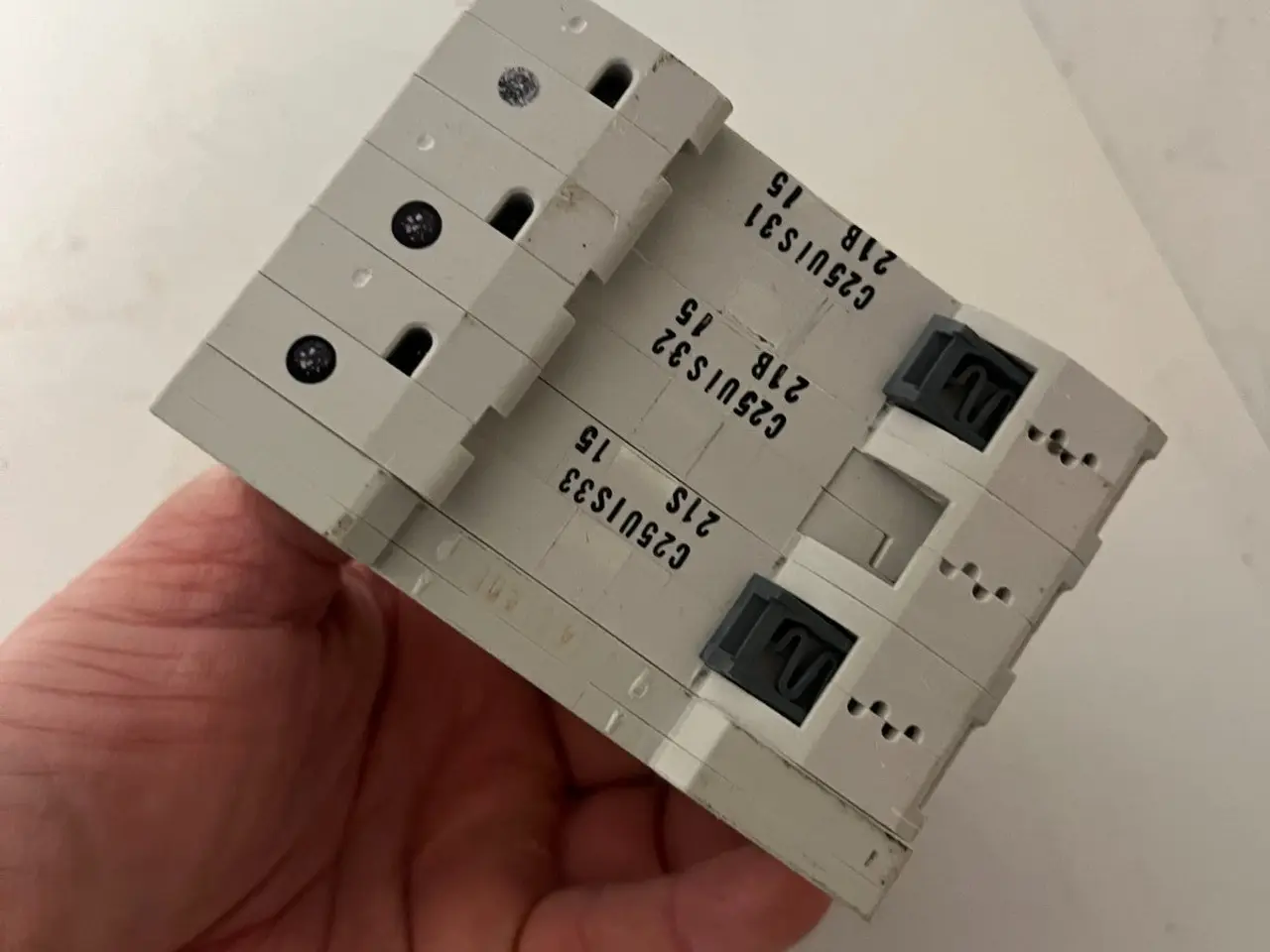 Billede 10 - Siemens 5SL4325-7 C25 3-Pole MCB 25A 400V w/ Aux
