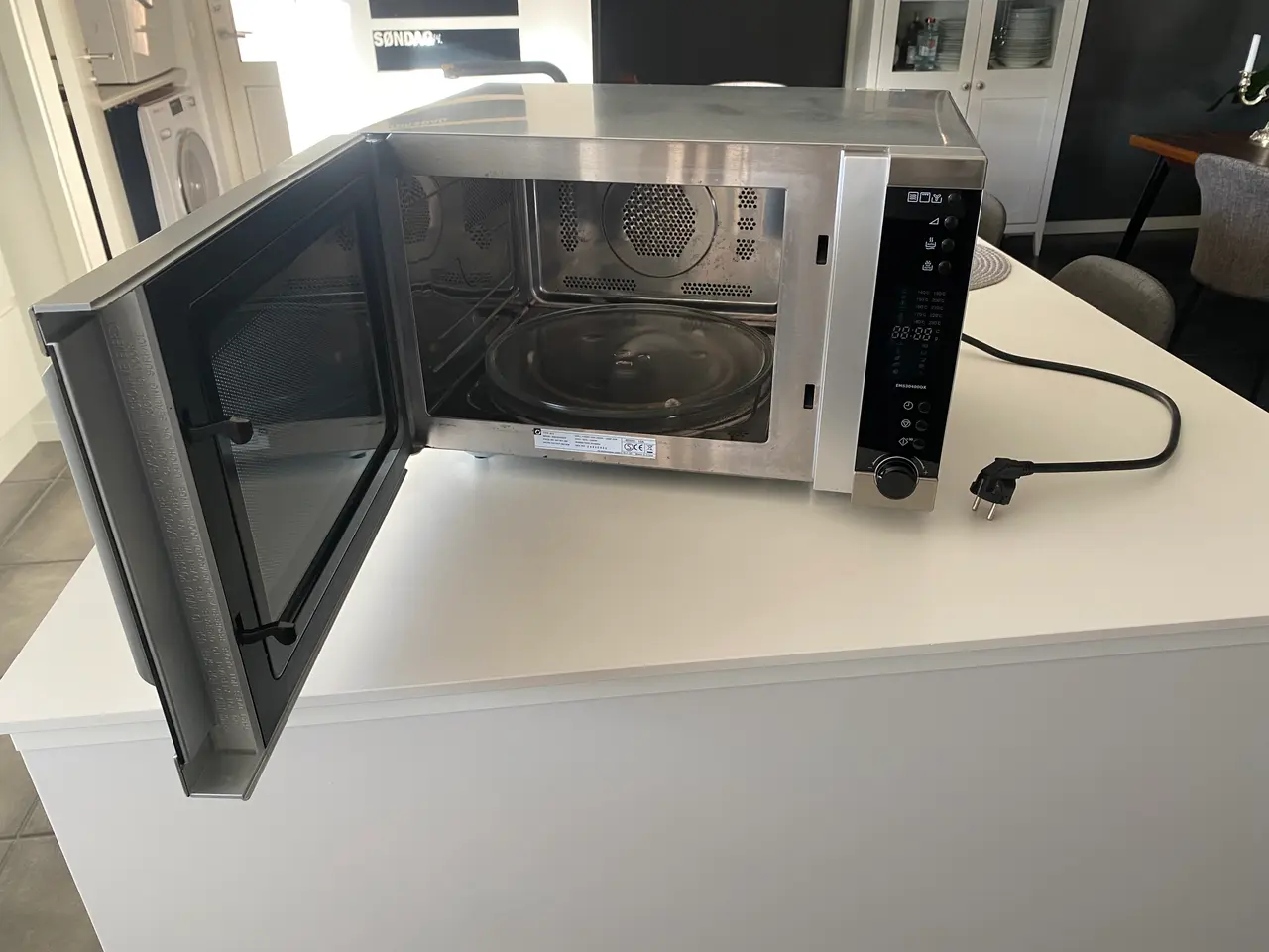 Billede 3 - Electrolux Kombiovn. Mikro, Grill og Varmluft XL (