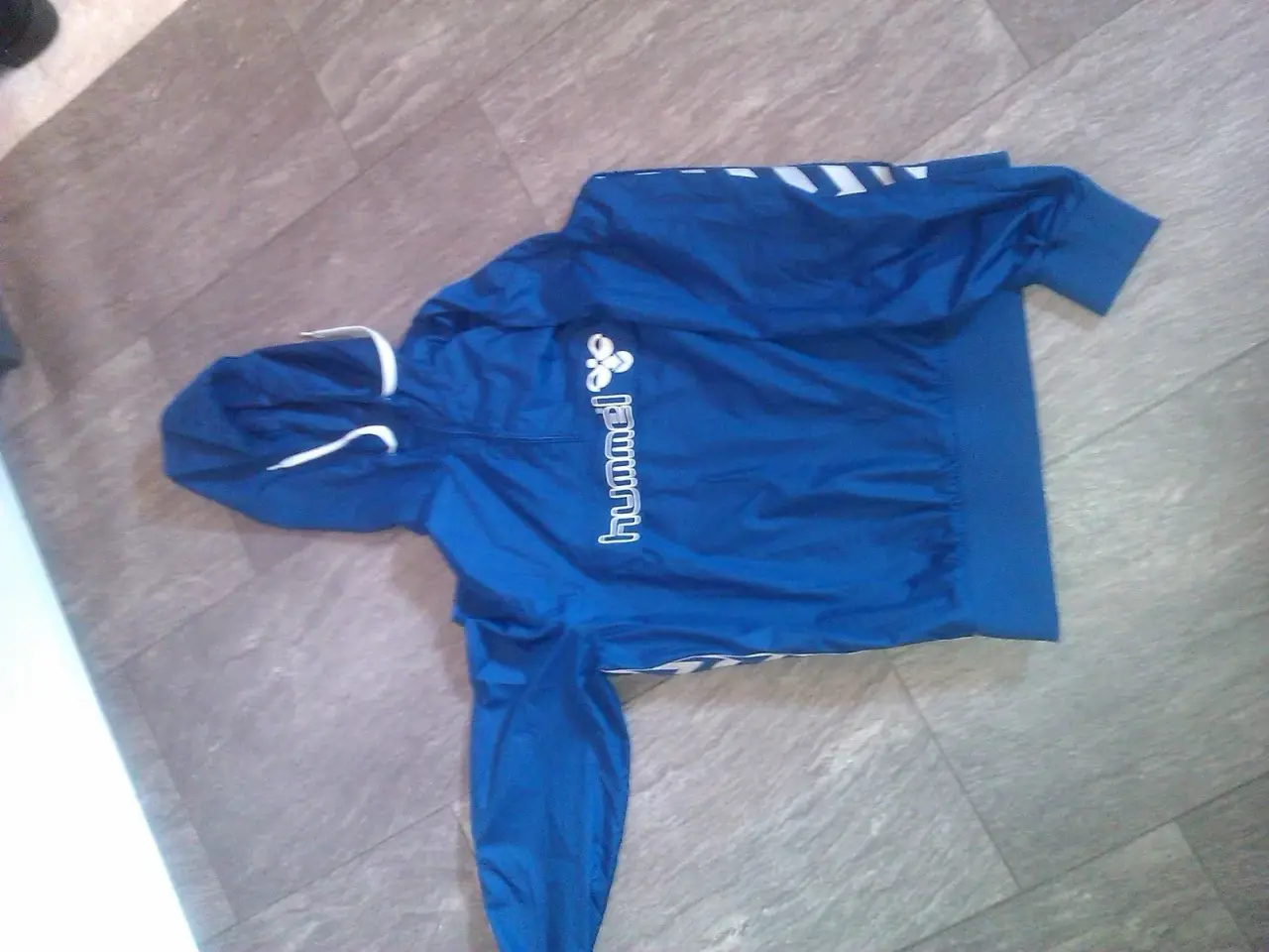 Billede 1 - HELT NY Hummel anorak str. M 