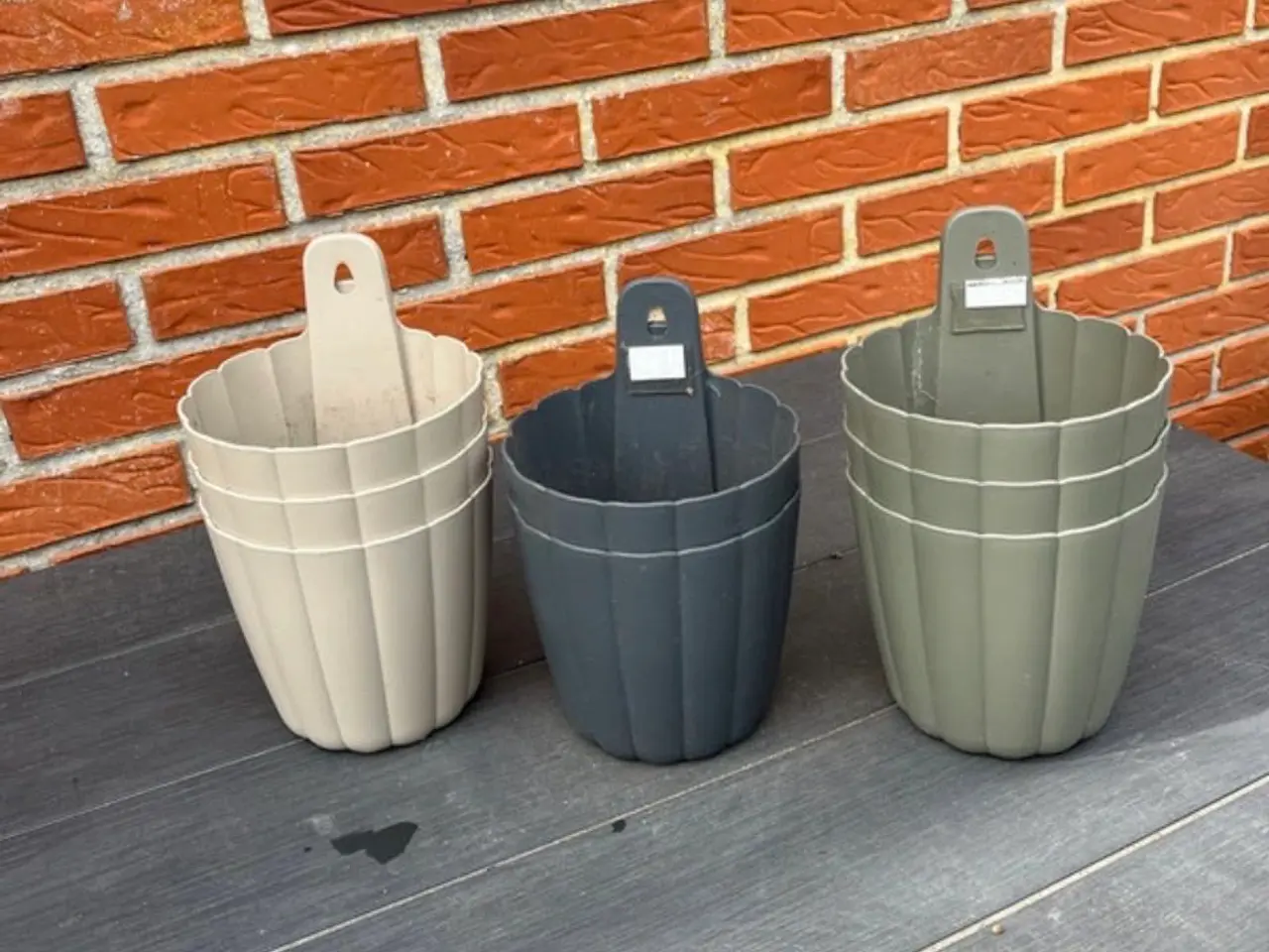 Billede 1 - Væghængt blomsterpotter 8stk