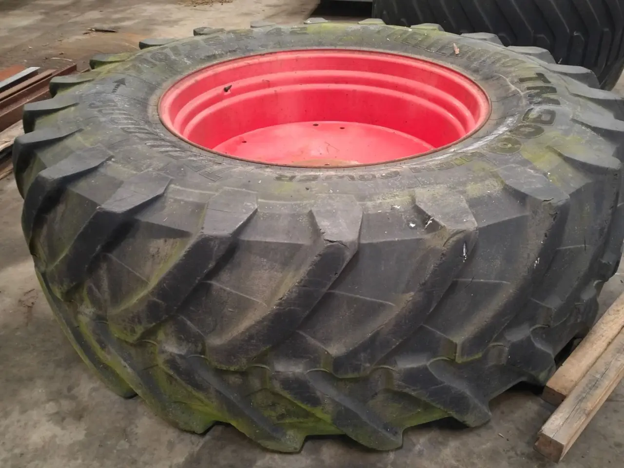 Billede 4 - Trelleborg 710/75 R42  1 stk.