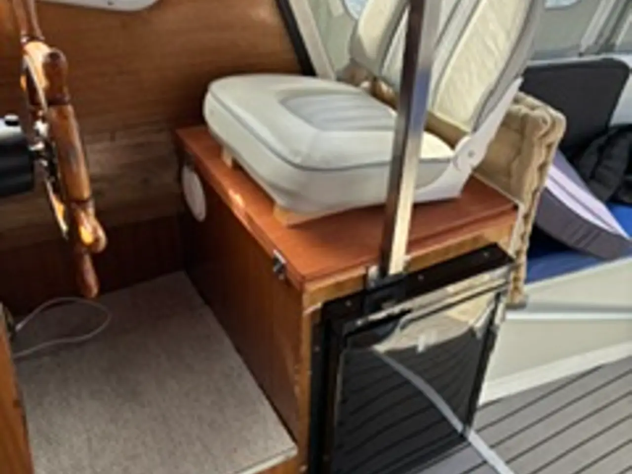 Billede 3 - Starlet 26 motorbåd med fast skrueaksel.