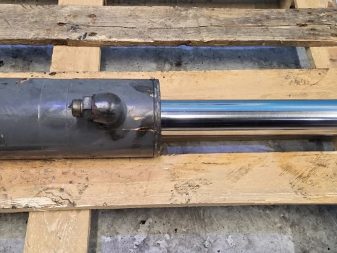 Billede 6 - New Holland LB115B Cylinder 87315531
