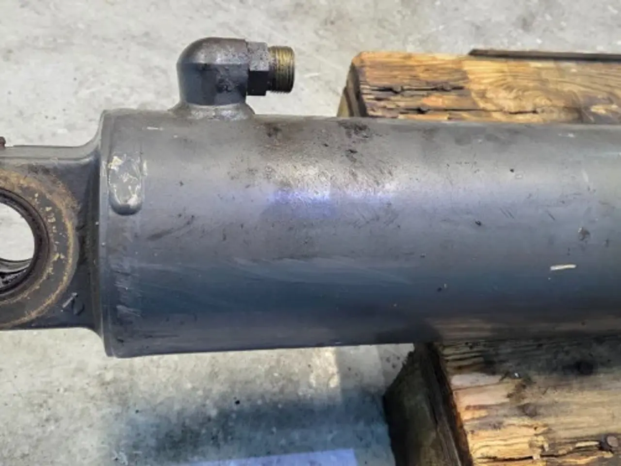 Billede 14 - New Holland LB115B Cylinder 85800830