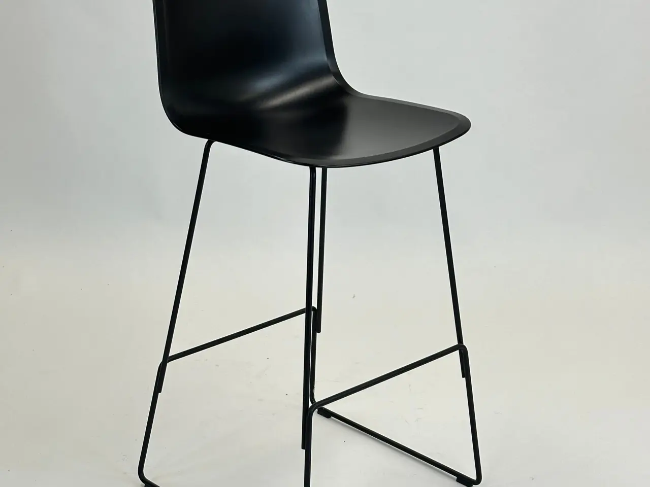 Billede 1 - Fredericia Furniture Pato Sledge Barstool Barstol – Sort SH 78 cm